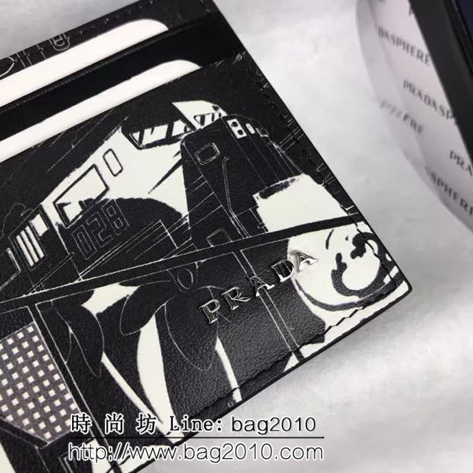 PRADA普拉達 官網同步 2018最新漫畫印象系列 男士卡片夾 2MC149 DD1440